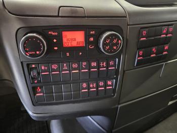 TGX 33.560 6x4 / RETARDER / 464 dkm